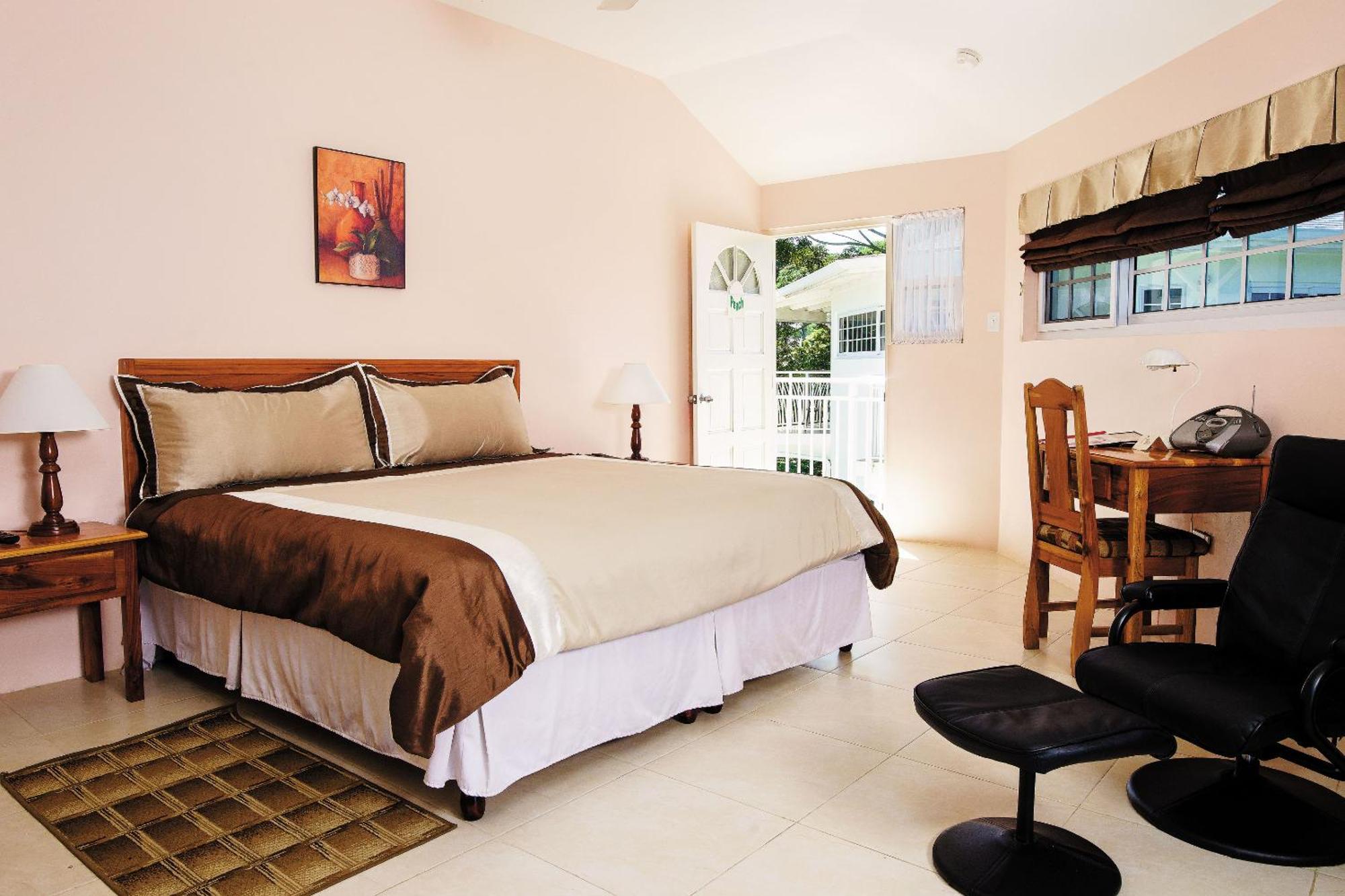 Standard Room with Garden View,885620779:JPEG